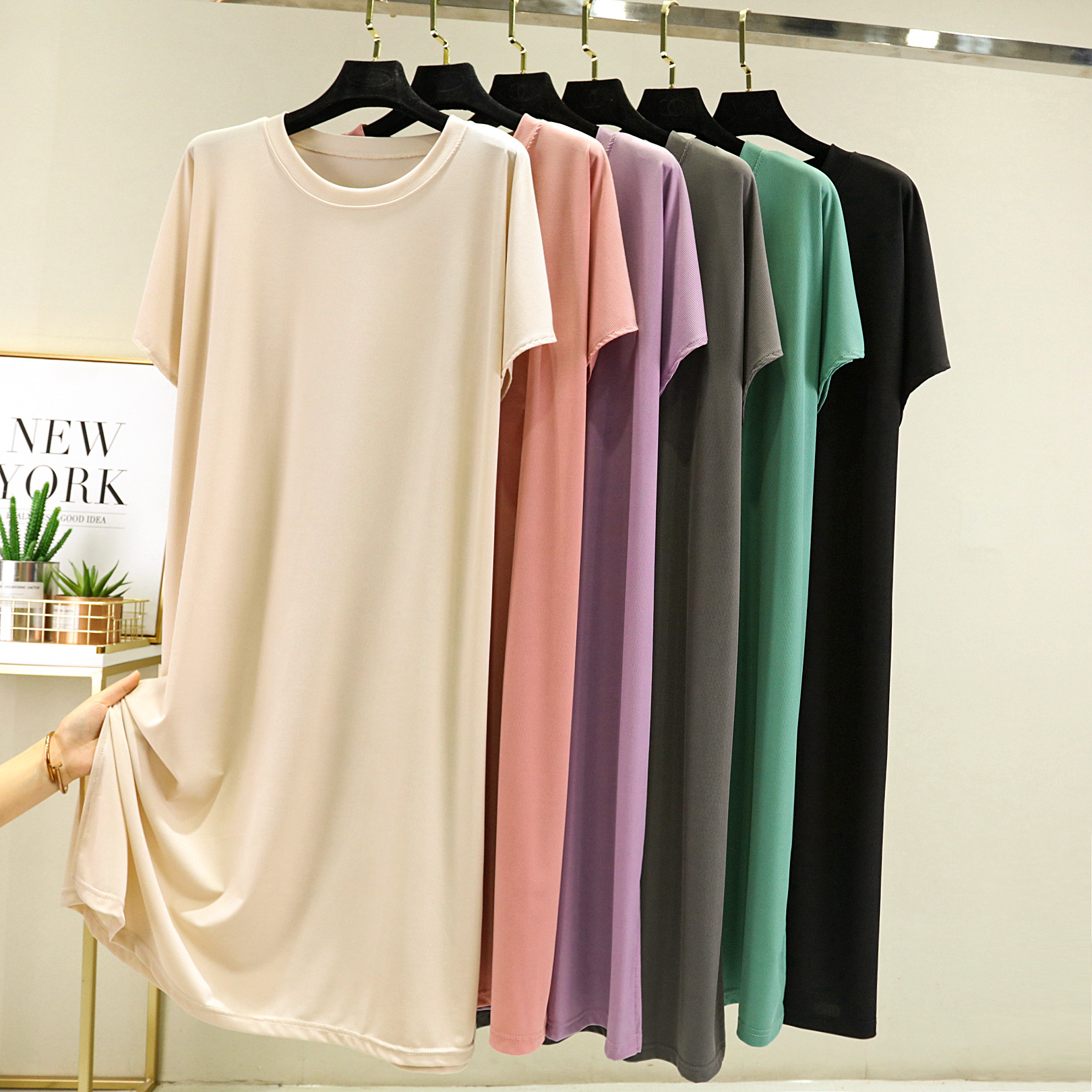 夏季新款冰丝螺纹圆领短袖连衣裙韩版宽松大码开叉长裙纯色家居裙