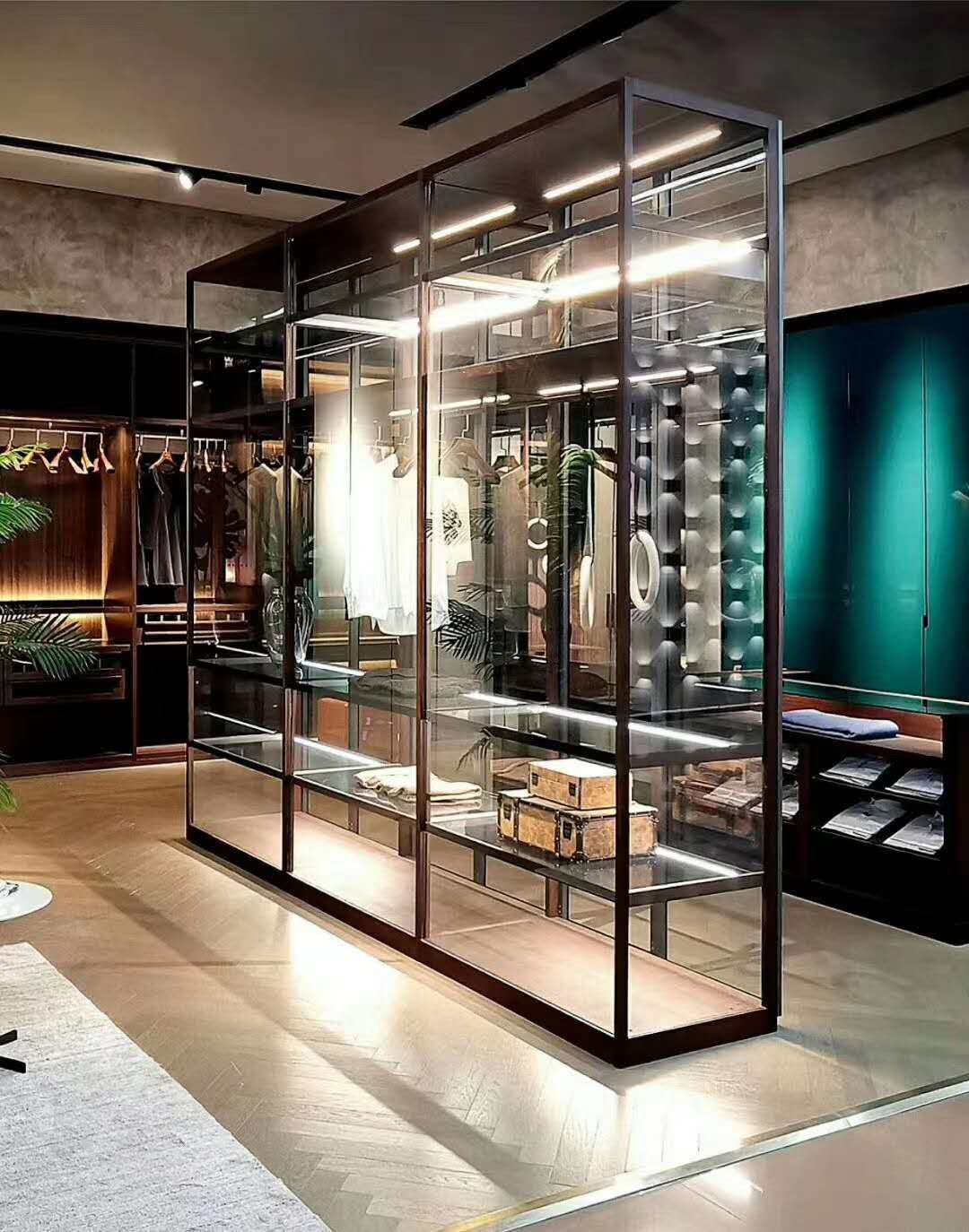 全屋轻奢钢化玻璃衣柜现代简约钛铝框合金隐框推拉门卧室衣柜