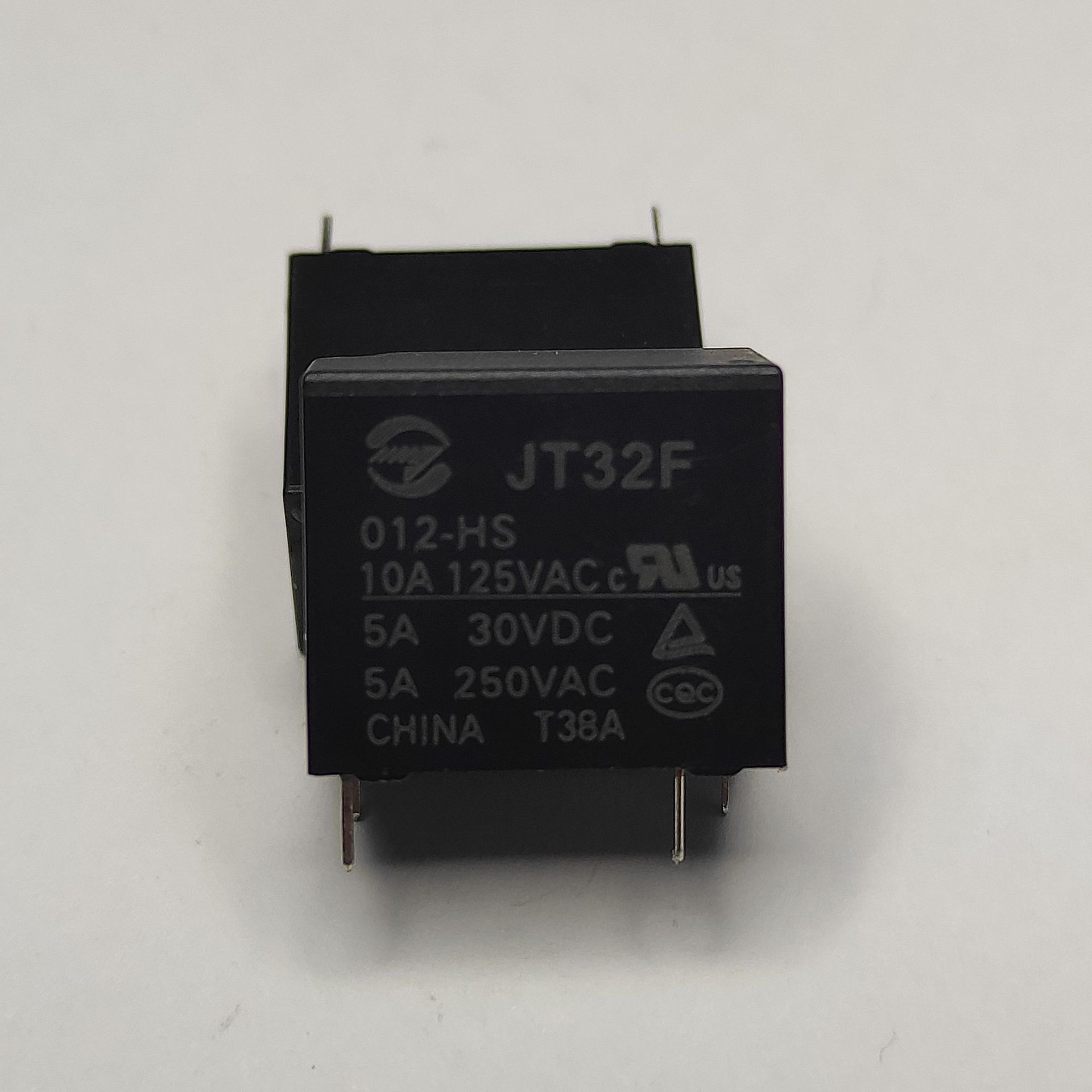 5v24v48v小型四脚继电器jt32f-12v-hs 小体积大功率中间继电器
