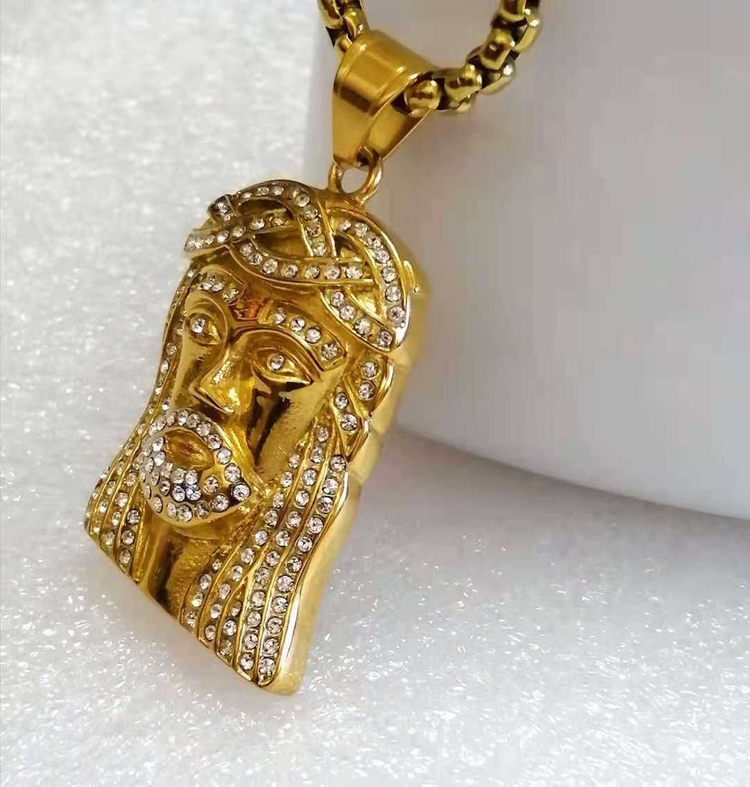 欧美跨境钛钢镶钻宗教基督金色耶稣头像吊坠男士嘻哈项链项坠批发