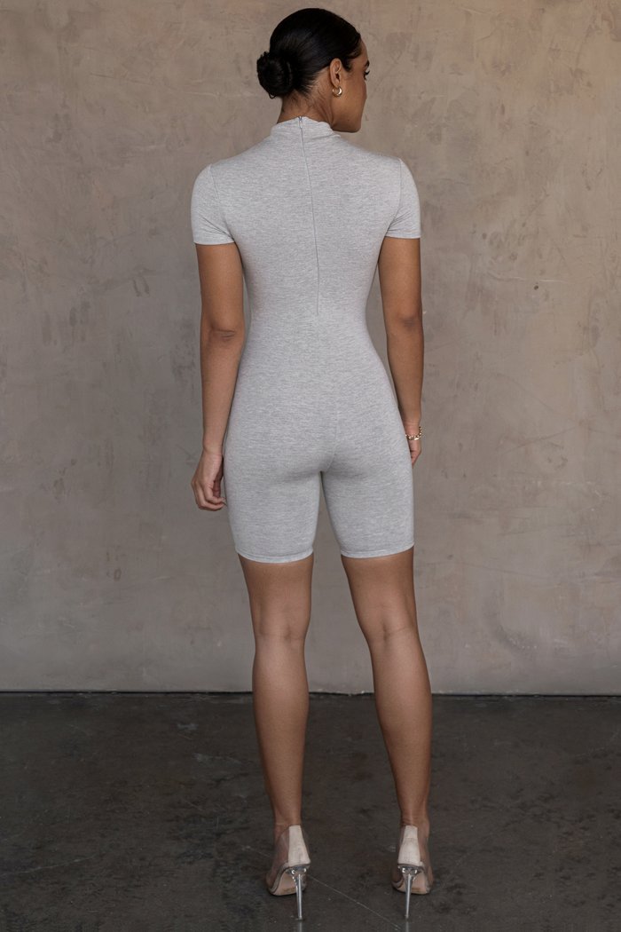 女士半高领紧身连衣裤短裤棉针织连衣裤运动休闲连体服紧身