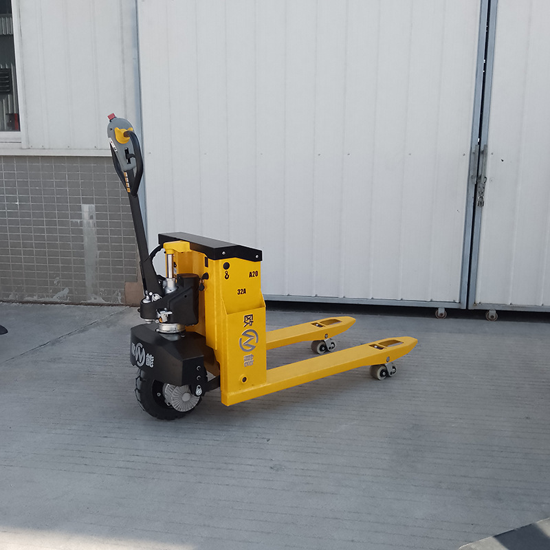 电动装卸越野地牛