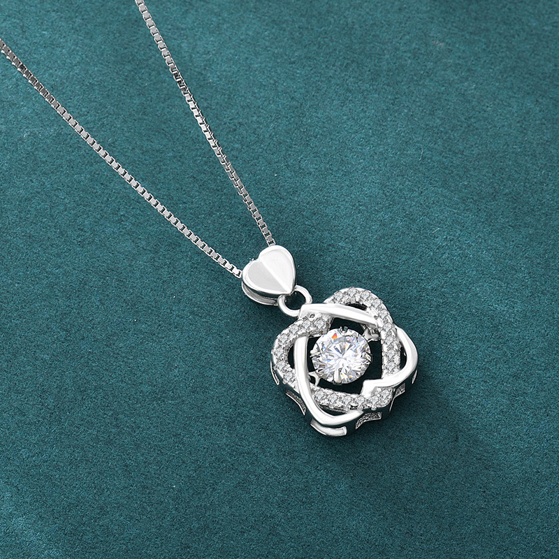 首饰925纯银饰品新款莫桑吊坠项链配饰小众女士繁花锁骨颈链首饰链子