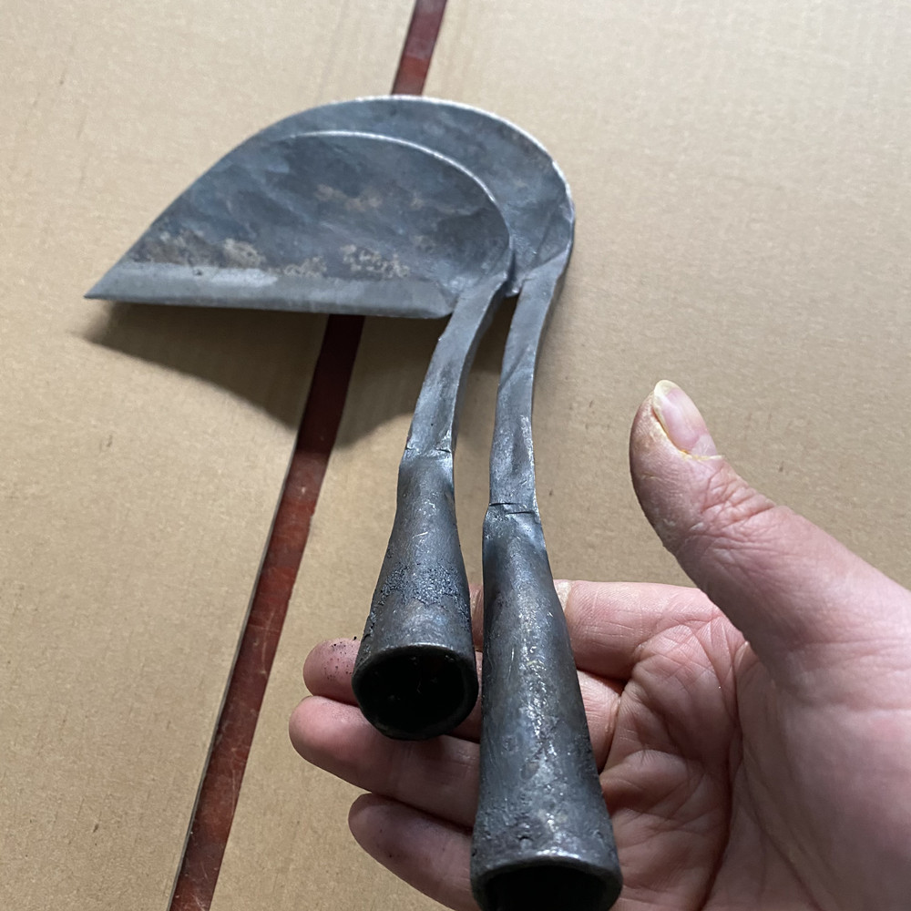 纯手工老式锻打农用弹簧钢镰刀割草户外钓鱼除草锋利刀收割小镰刀