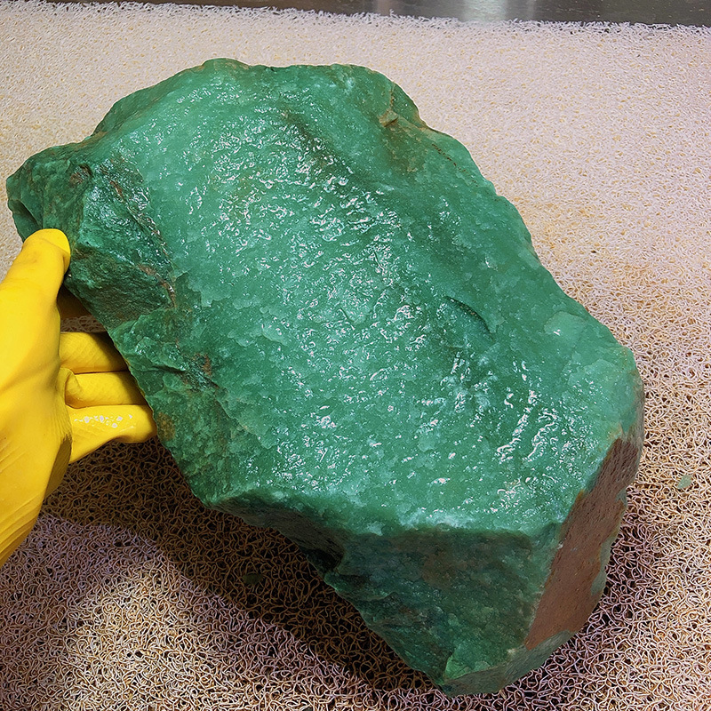 天然绿色东陵玉原石水晶玛瑙玉石大块奇石摆件矿物标本手镯雕刻料