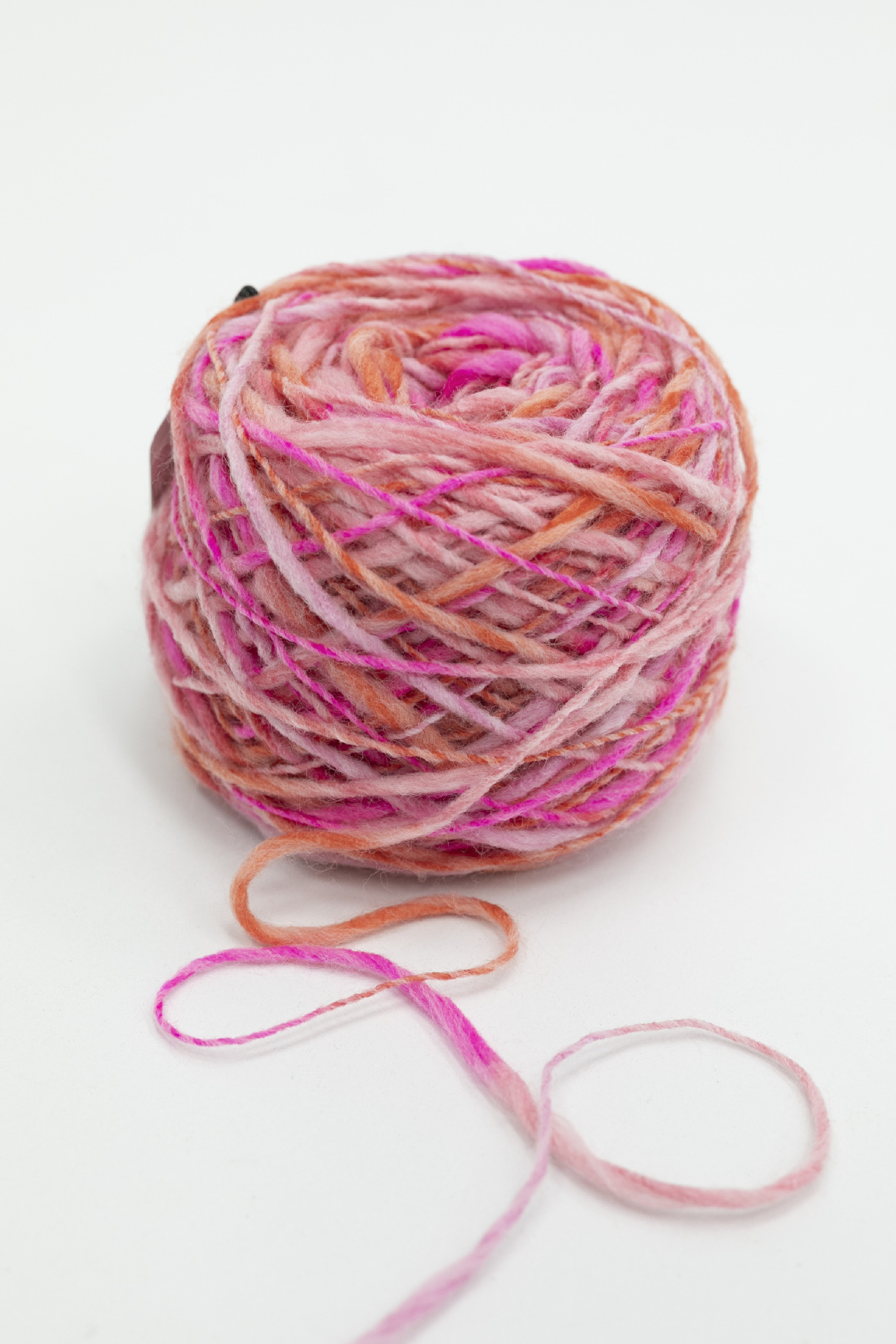 新品段染大肚纱1股2.5支羊毛冰岛毛毛线团编织针织特种纱-阿里巴巴