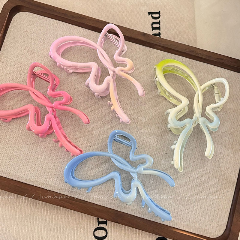 Sweet Cool Girl ~ Ins Butterfly Hollow Design Grip Cute Hairpin Female Back Head Shark Clip New