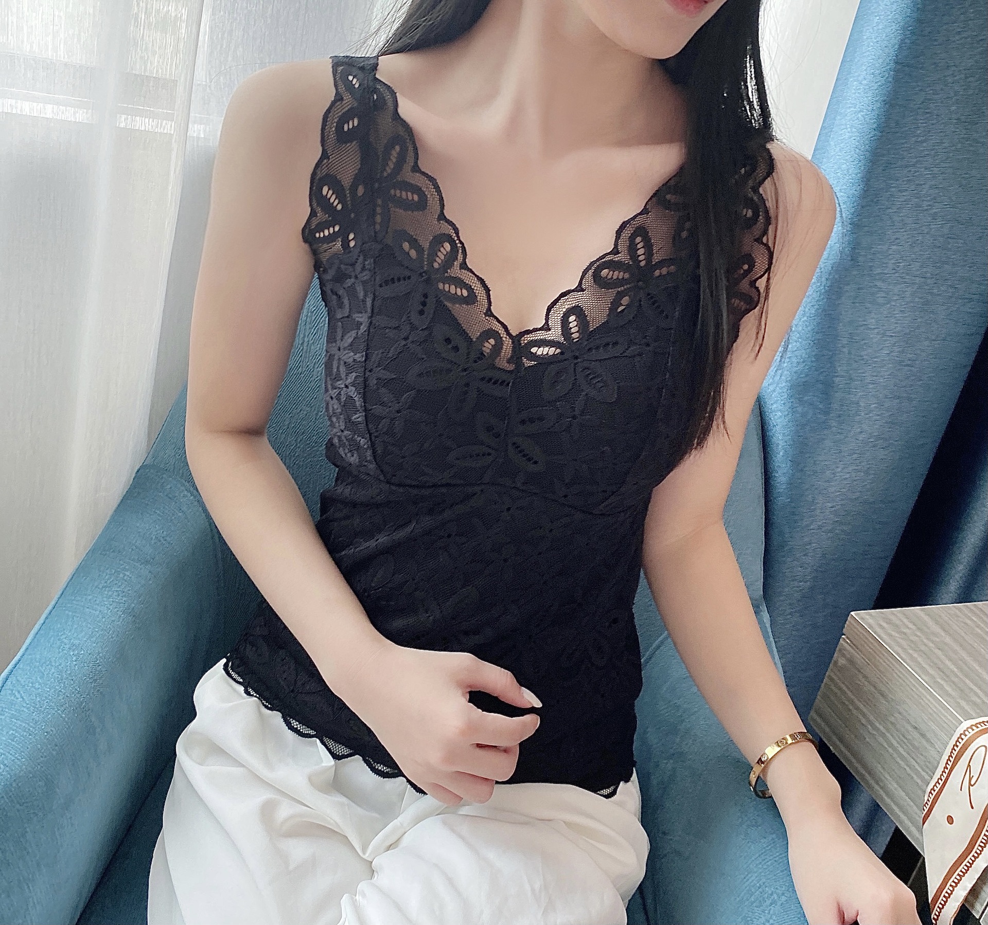 加绒保暖内衣女士背心带胸垫发热美背性感蕾丝打底衫上衣免穿文胸