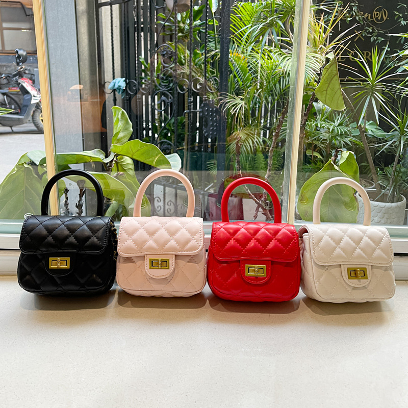 Classic Style Parent-Child Handbag 2023 New Embroidery Thread Children's Mini Crossbody Small Crossbody Bag Coin Purse Wholesale