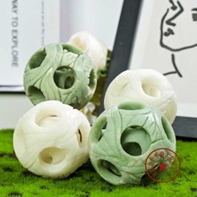 跨境热销 原石切割打磨雕刻玲珑球创意流行摆件 家居送礼专用品
