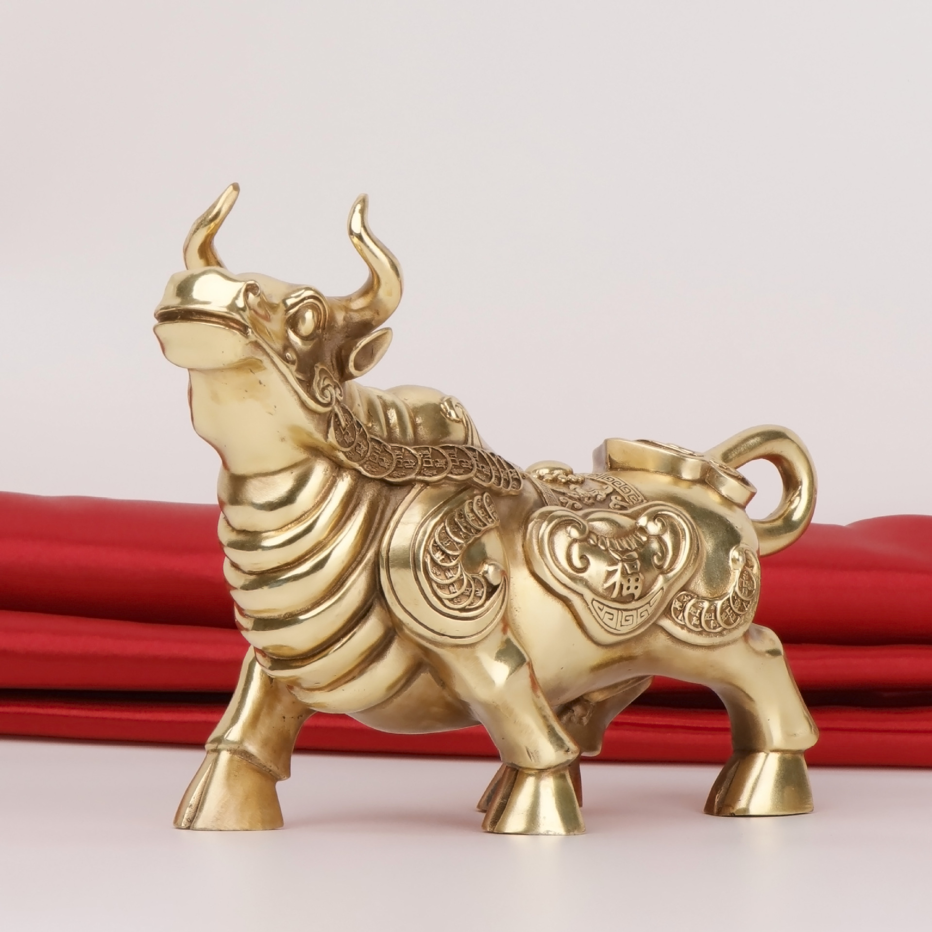 杨铜记 纯铜牛 生肖牛 抬头牛 财运牛家居办公室铜牛摆件厂家批发