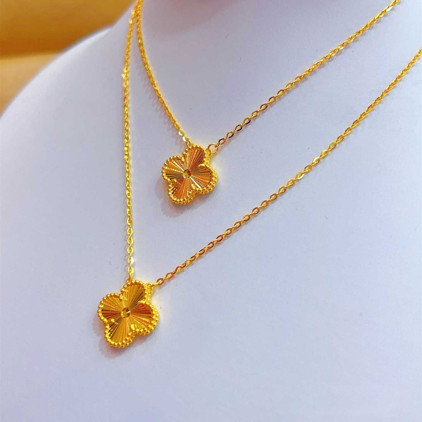 999足金四叶草项链 5g经典双面镭射幸运草锁骨链女水贝黄金批发