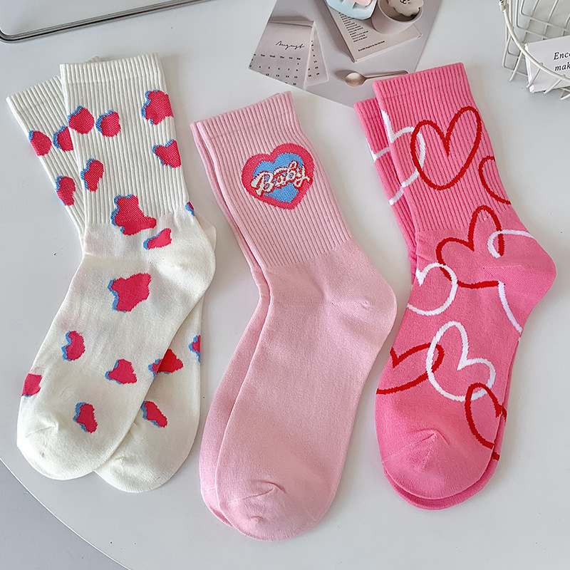 袜子女粉色爱心日系可爱甜美少女中筒袜ins潮网红款韩国春秋长袜