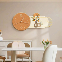 奶油风餐厅钟表装饰画绿植挂钟客厅挂画轻奢高级感餐桌时钟壁画