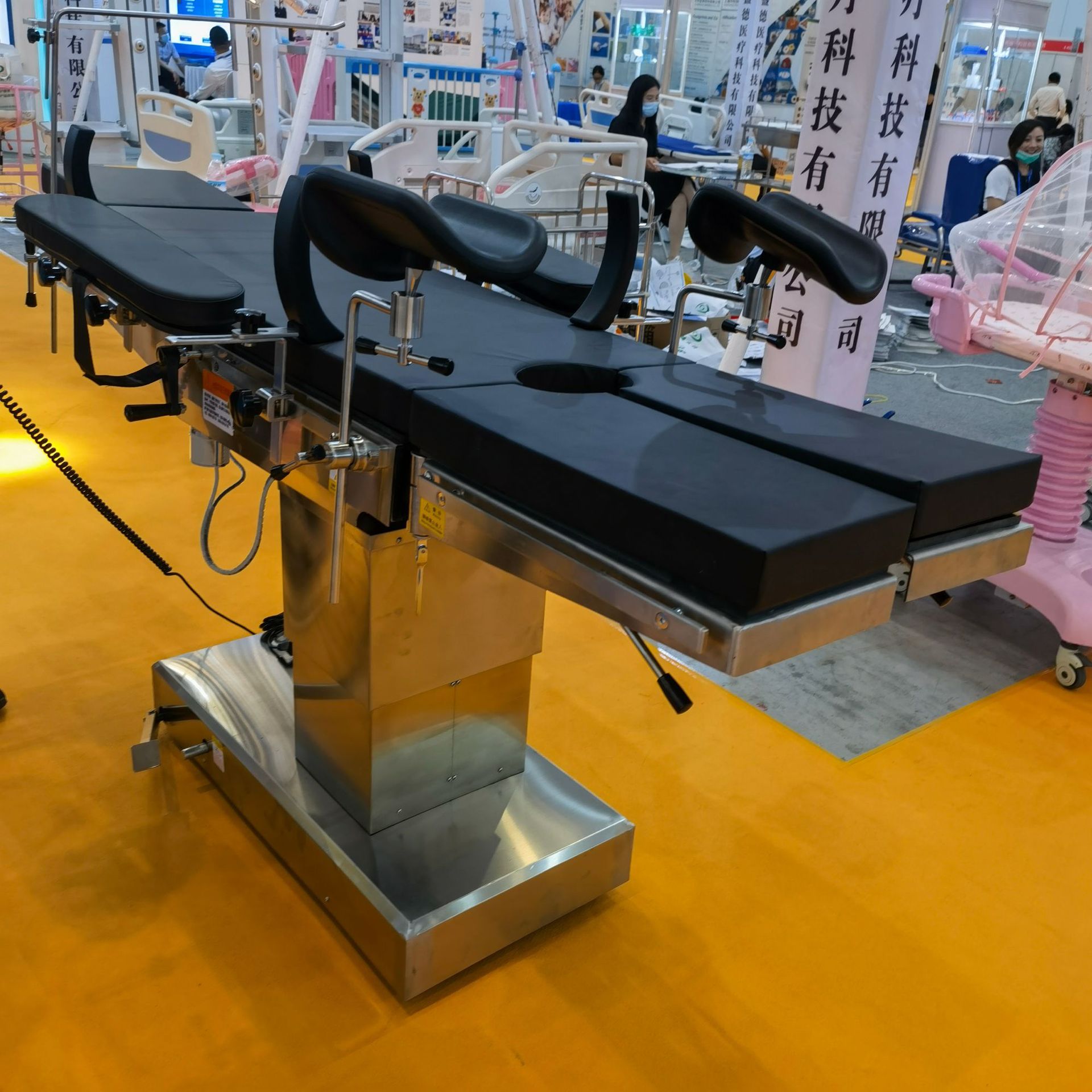 医院用全科综合手术床手术室功能手术床整形美容手术台包邮