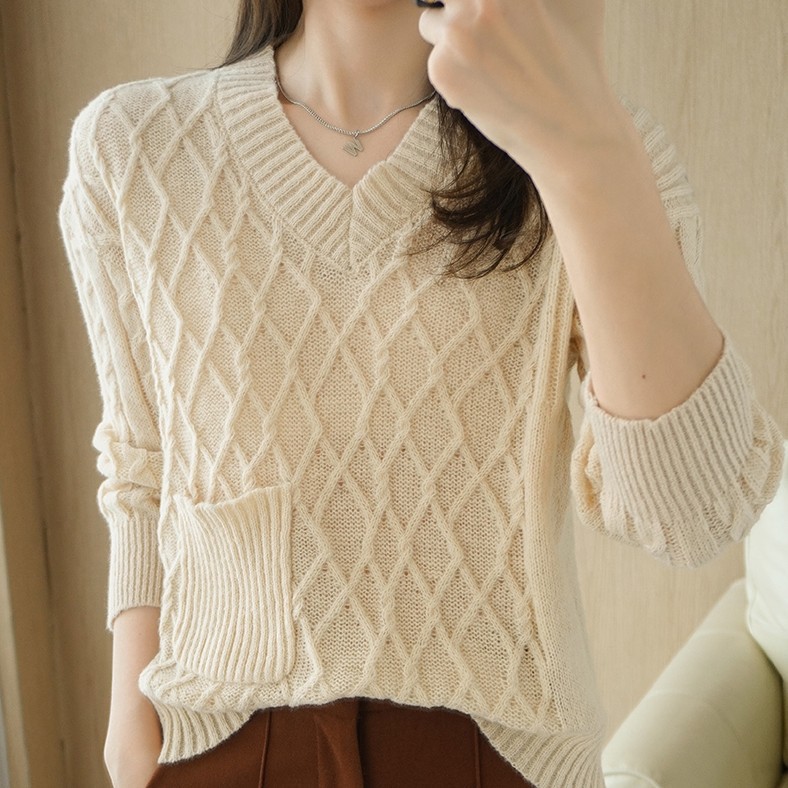 仿羊毛针织衫女纯色v领菱形绞花毛衣麻花打底衫内搭毛线衫秋冬季
