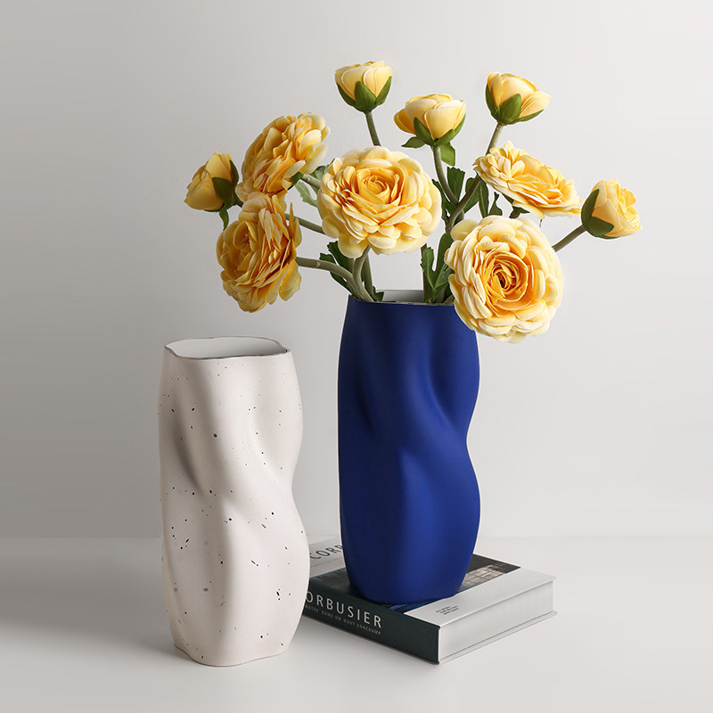 Morandi Twisted Flower Vase High Sense Ins Decorative Creative Home Model Room Decorative Flower Vase Wholesale