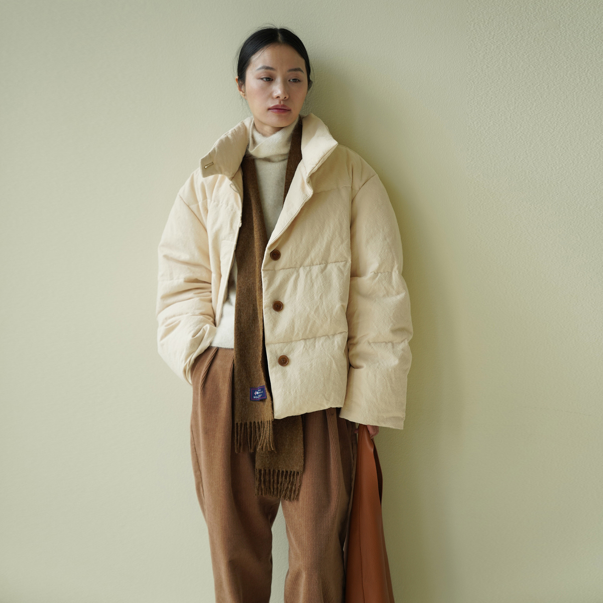 秋冬新款短款黑色棉服外套女 白色廓形面包服棉衣上衣a1021-阿里巴巴