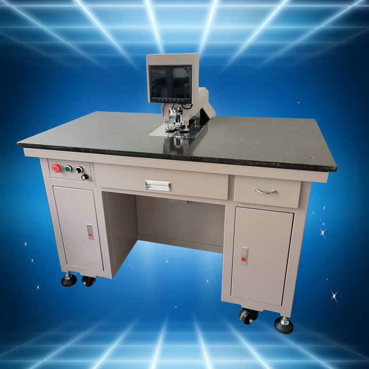 机械手自动打孔机