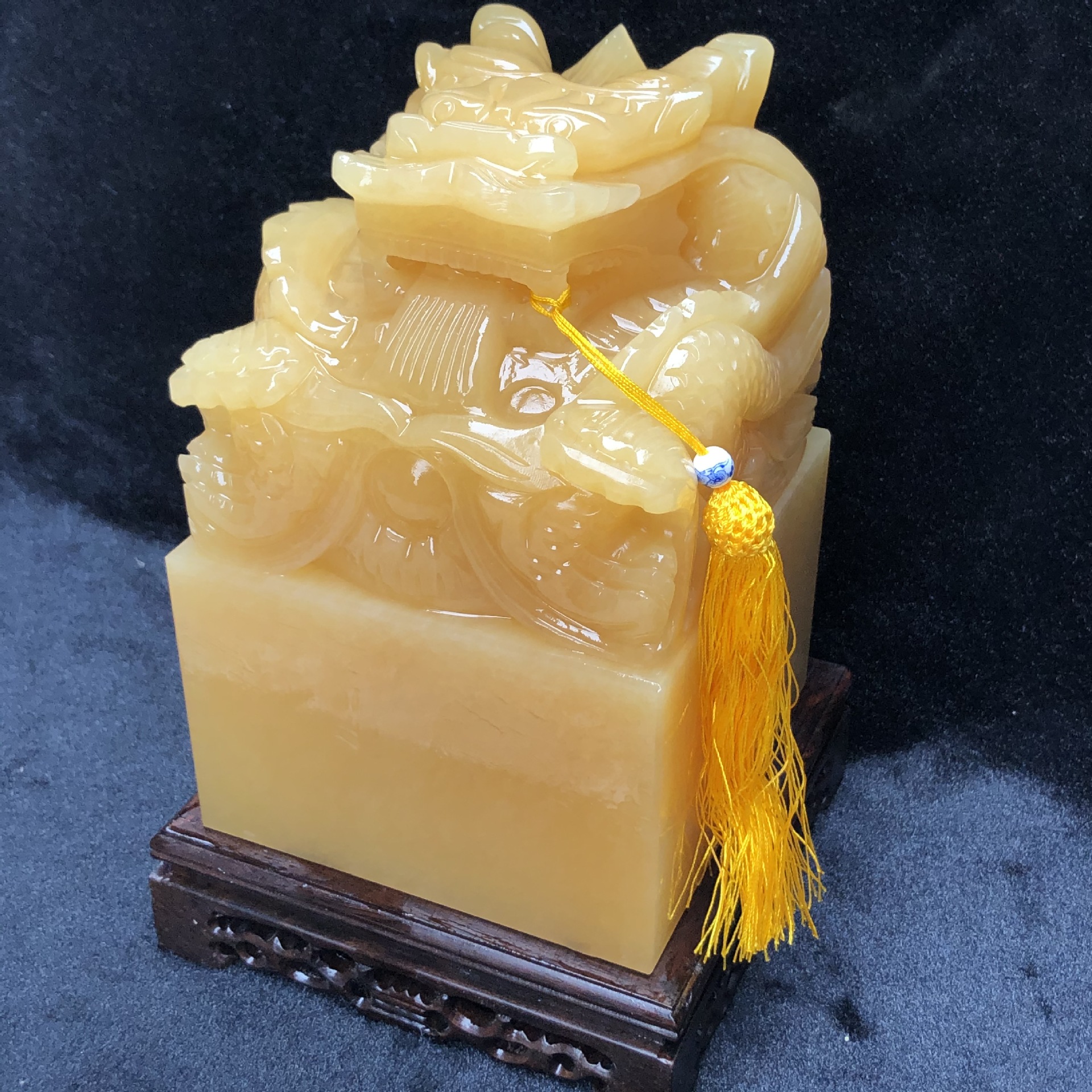 米黄玉印章摆件黄龙玉石龙头玉玺印章公司办公家庭礼品摆件批发