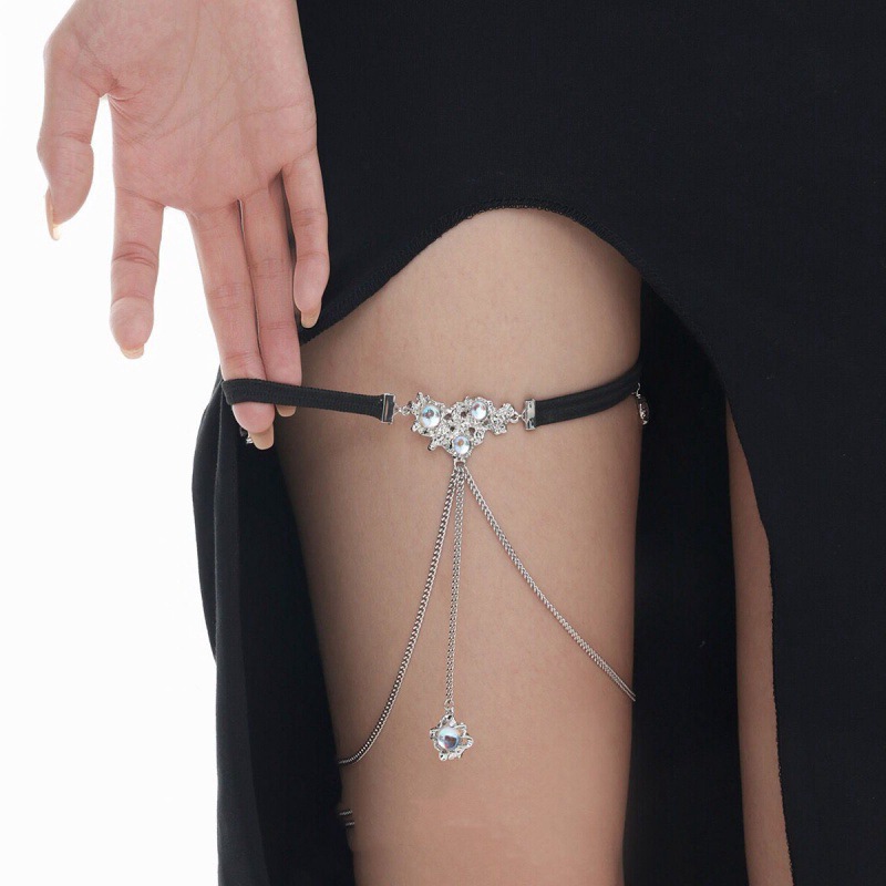 腿链夏天谁还不是个辣妹!