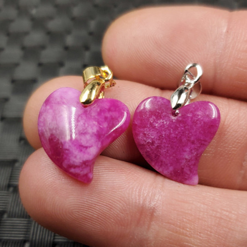玉石挂件桃花玉心形挂件粉色石英岩玉桃心挂件玉石心吊坠项链坠