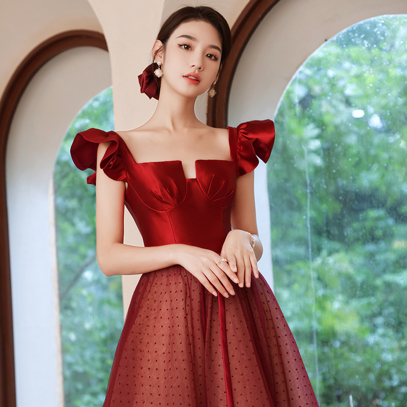 敬酒服新娘2021新款冬季礼服女结婚答谢宴显瘦长款气质订婚连衣裙