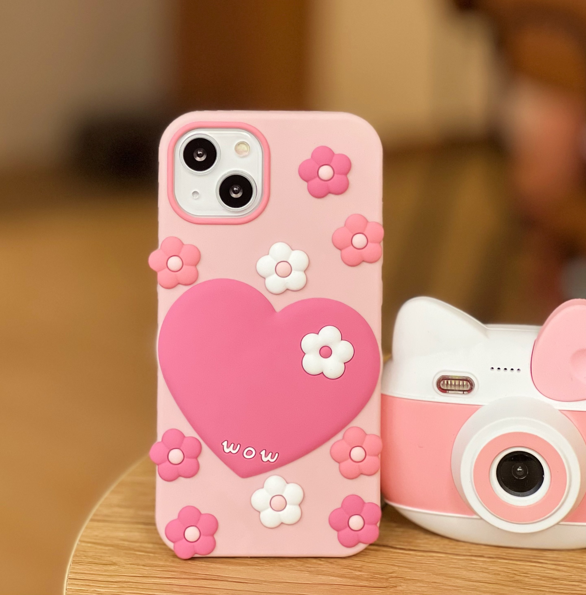 适用iphone14 max立体硅胶防摔手机壳苹果12/13粉色爱心软套ins风