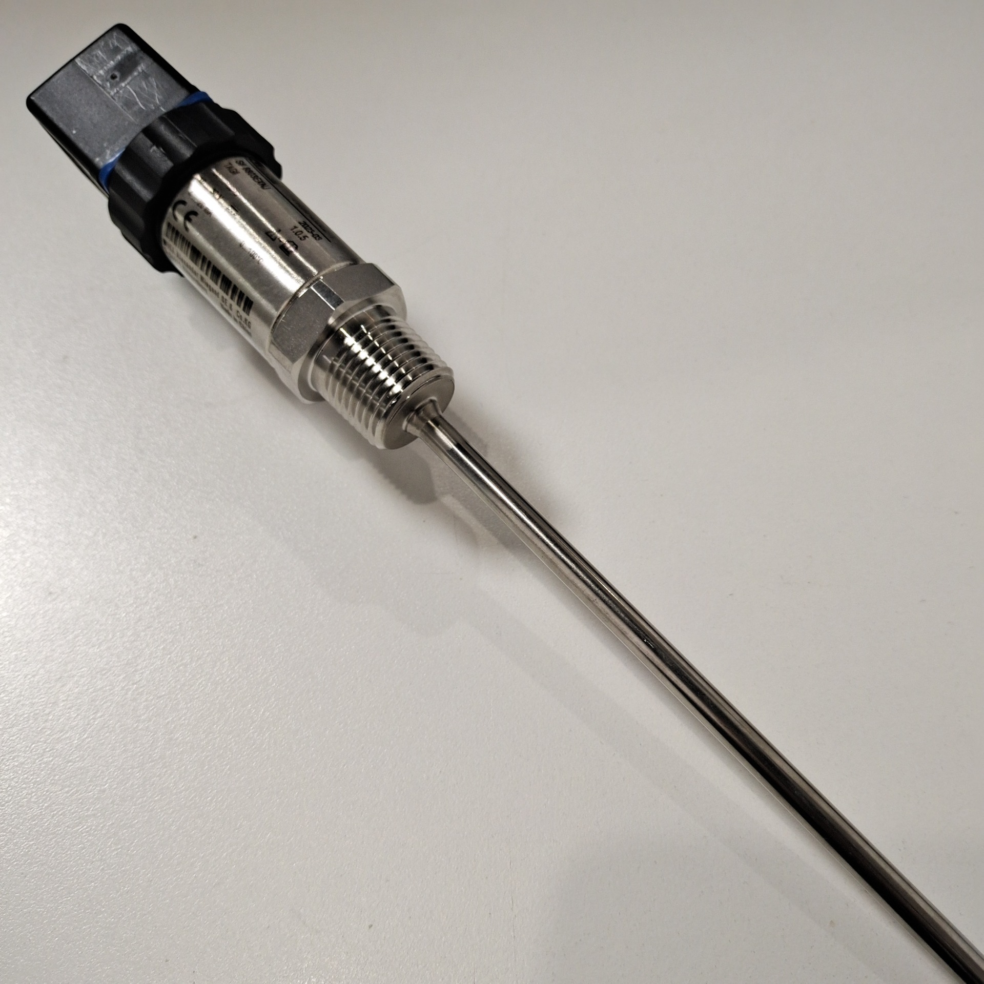 德国wika温度传感器tr36 0-100℃ 4-20ma 1/2npt 400mm 管径6mm