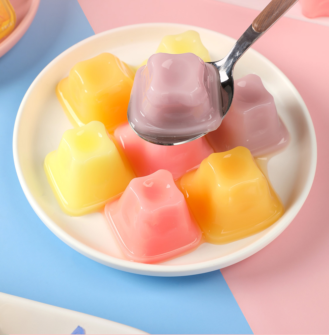 网红高颜值吸吸果冻布丁可吸90后怀旧小零食休闲儿时童年饮料批发