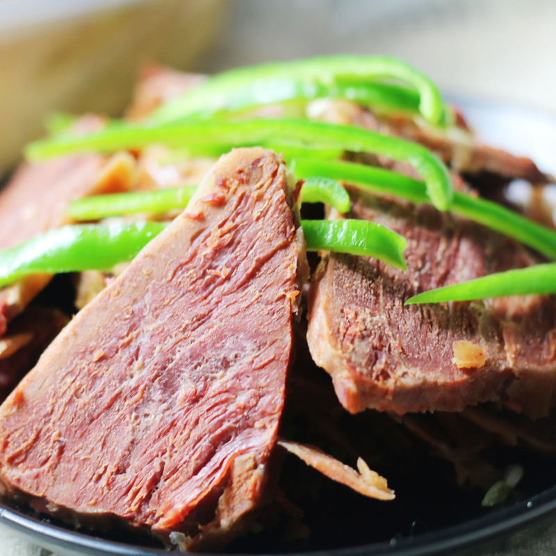 【熟牛肉】酱牛肉五香黄牛后腿肉熟食真空卤味开袋即食300g