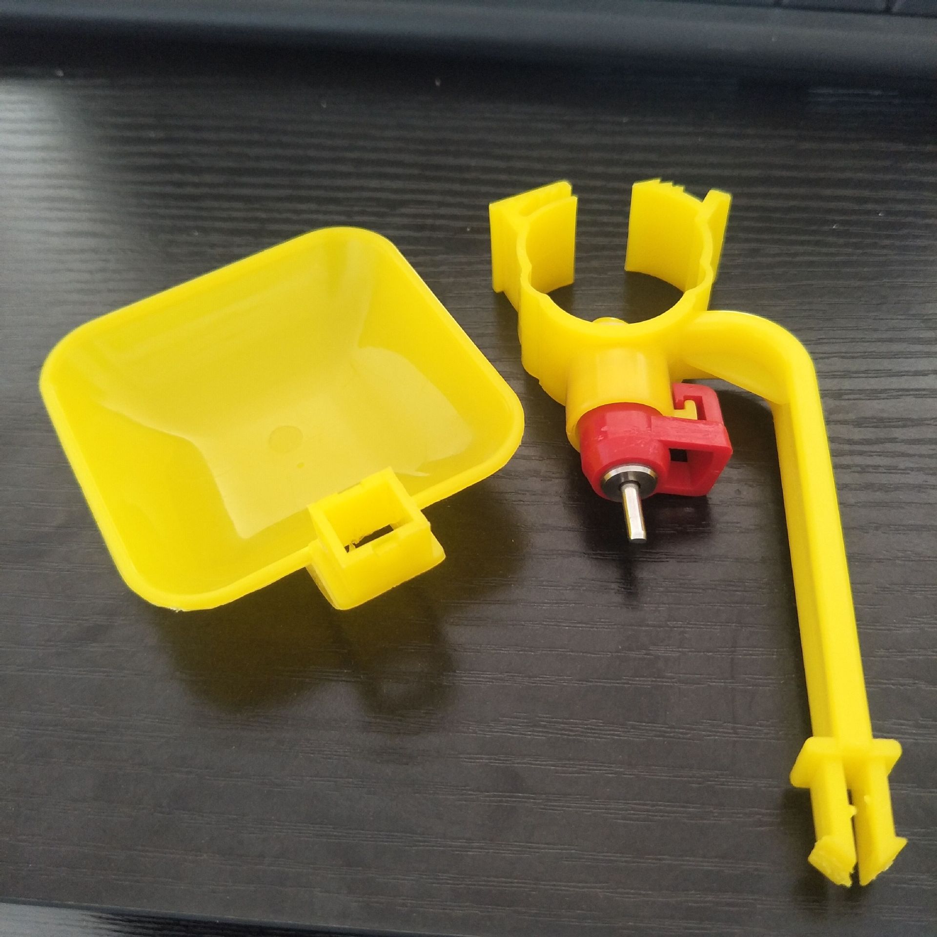 鸡用饮水器吊杯一体式饮水器 乳头自动饮水器 鸡饮水器乳头