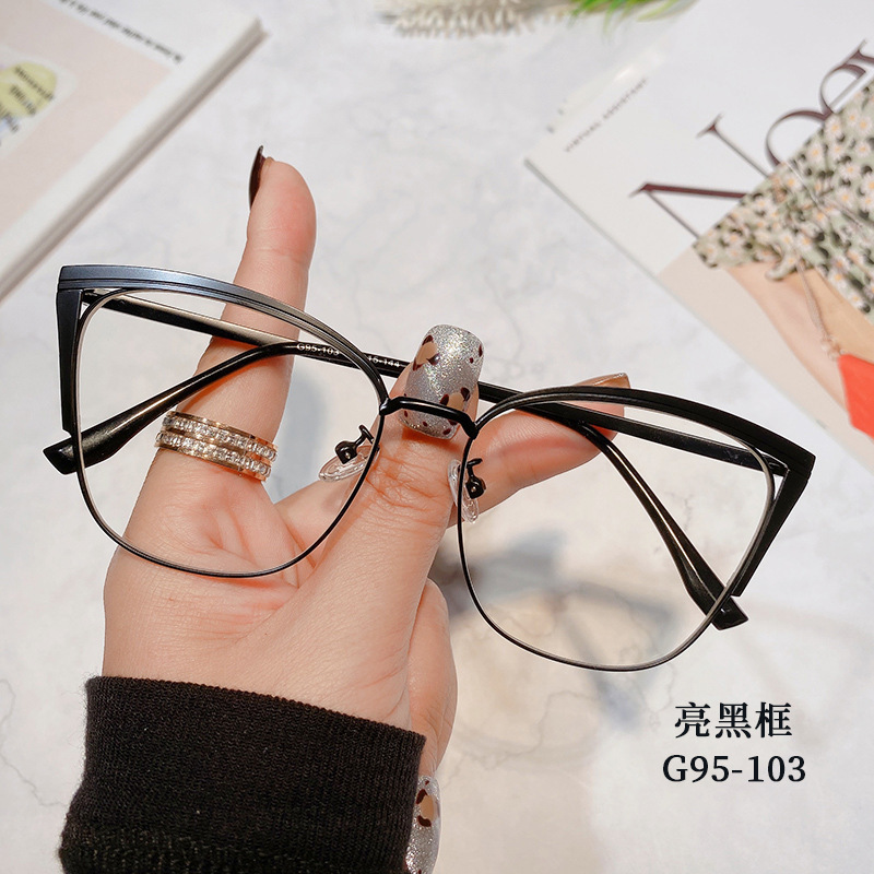 New Casual Glasses Frame Women Myopia Glasses Frame Instafamous Metal Optical Plain Cat Eye Plain Glasses