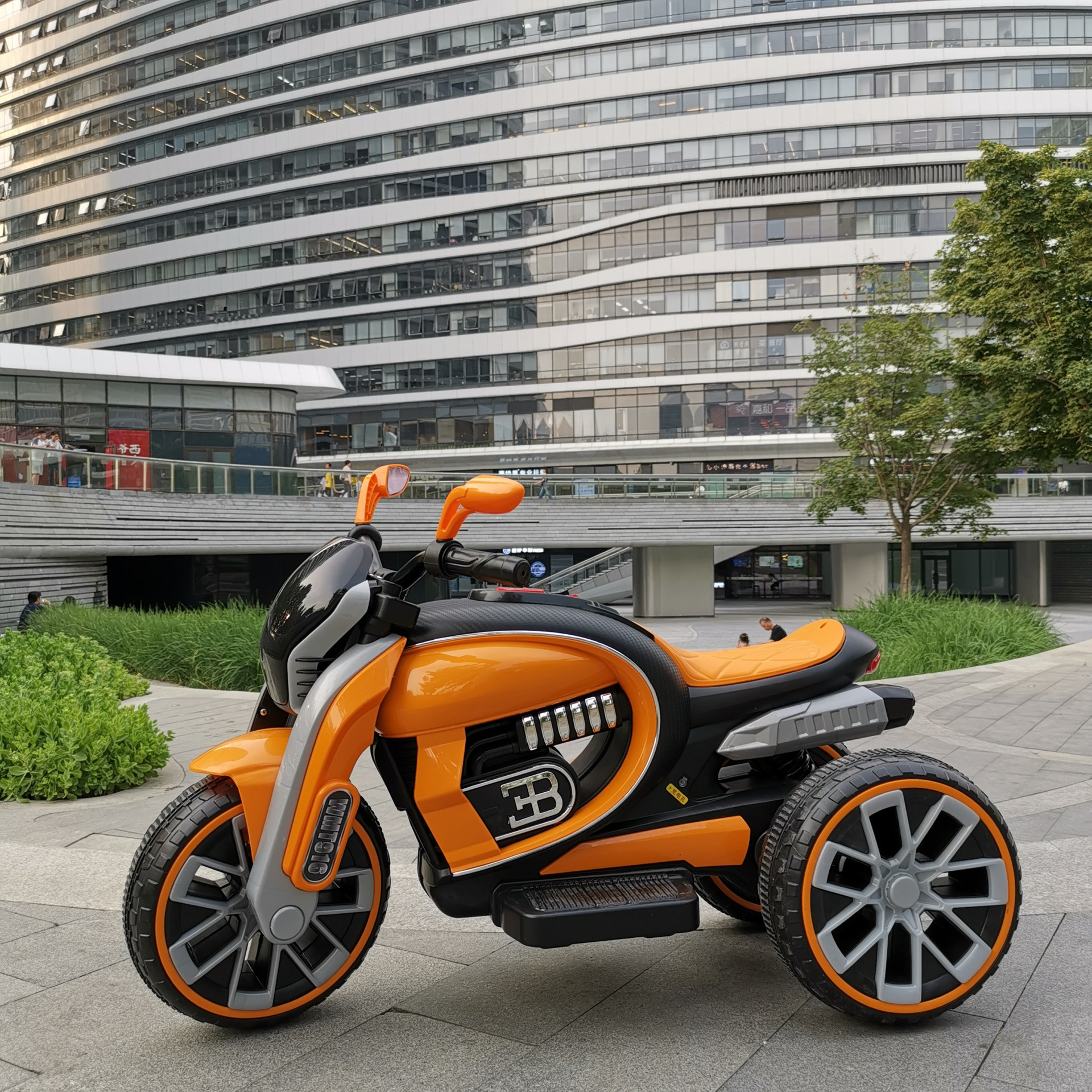 儿童电动摩托车三轮车单大号玩具车可坐骑28岁遥控电瓶车代发