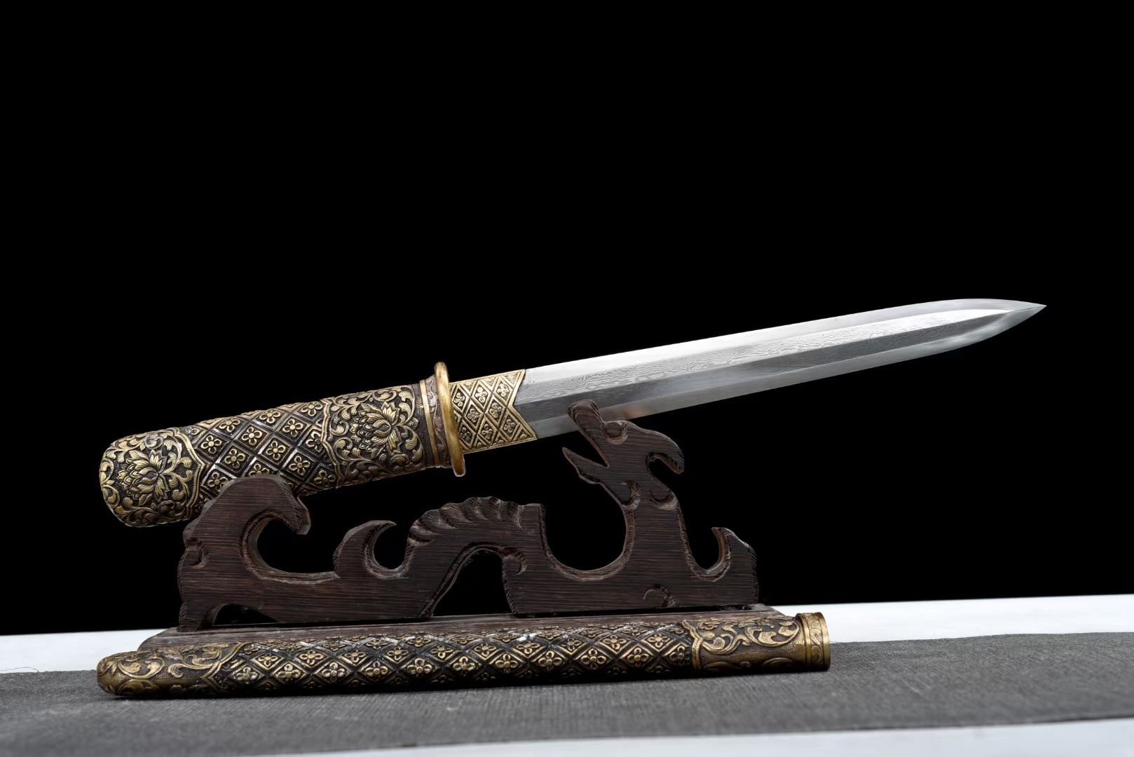 龙泉市刀剑复古摆件百炼钢锻打黄铜雕刻一体短剑硬剑冷兵器未开刃