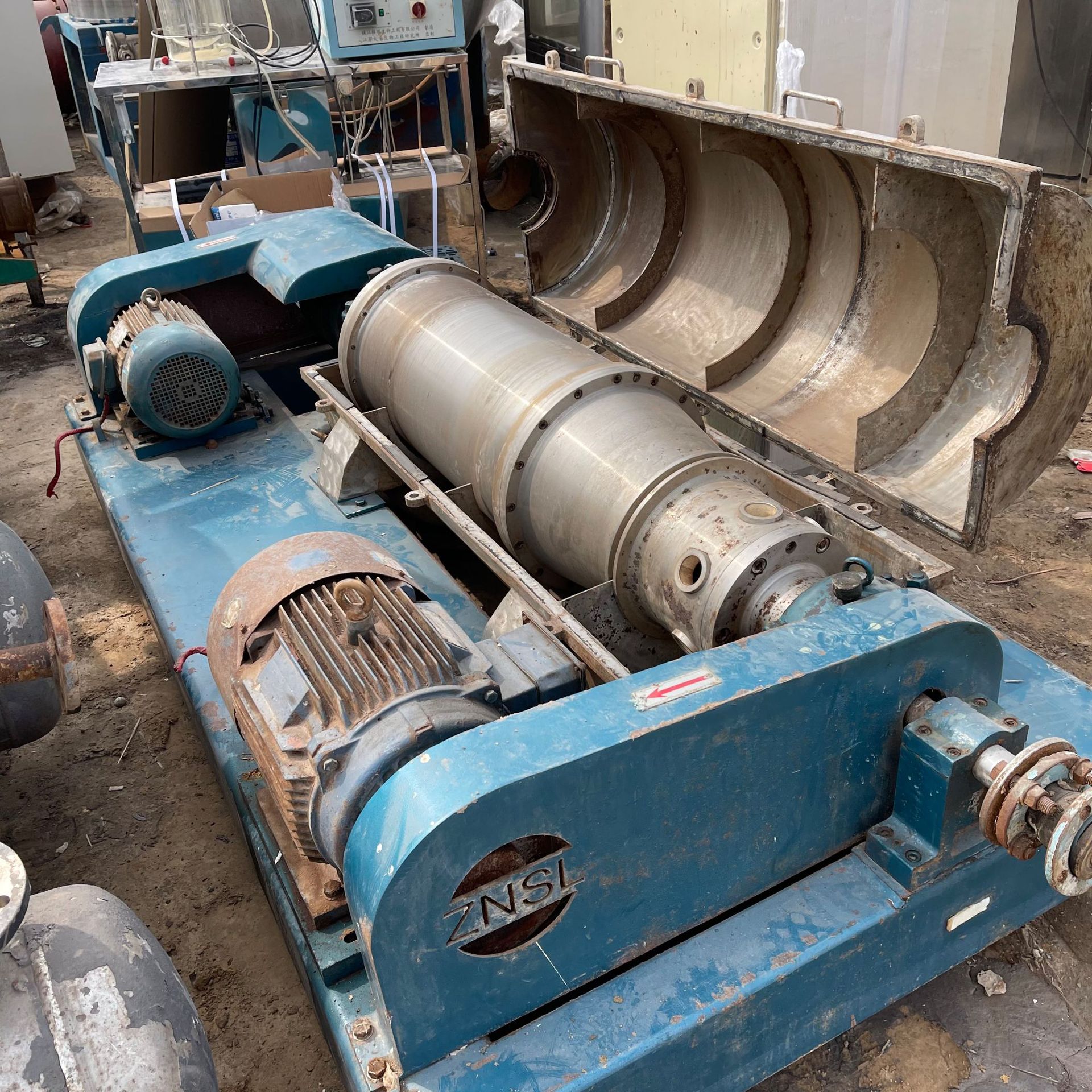 二手lw350卧式螺旋沉降离心机 二手卧螺离心机 污泥脱水机-阿里巴巴