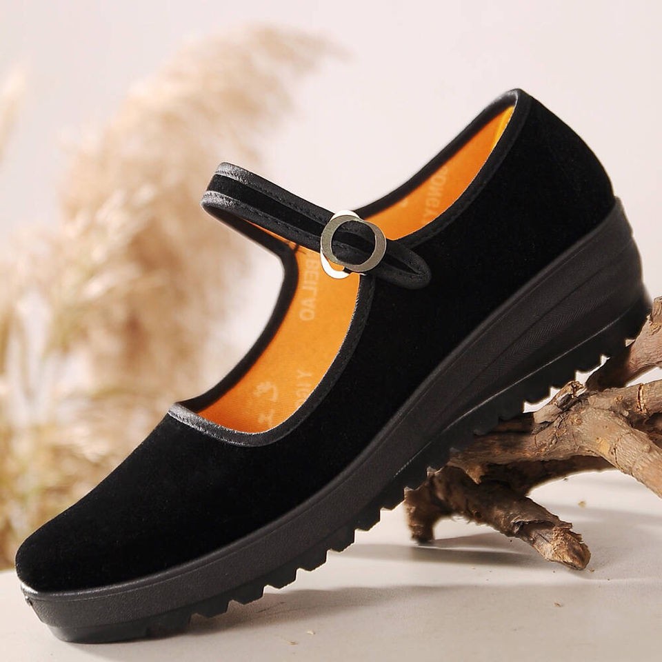 老北京布鞋女黑布鞋时尚款上班妈妈款黑平绒女鞋软底工作酒店跳舞