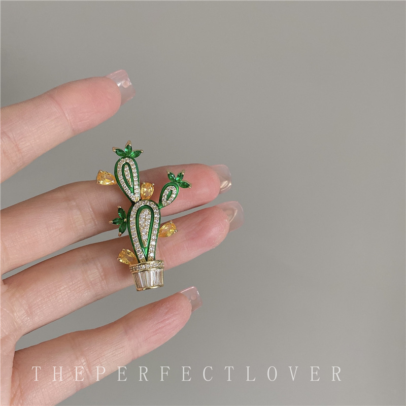 Korean Style Micro Inlaid Zircon Cactus Brooch Exquisite High-End Creative Personalized Fashion Corsage Ins Accessories