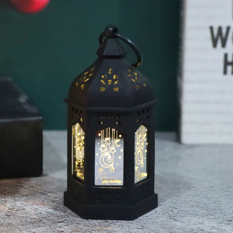 European-Style Moroccan Style Hollow Design Mini Plastic Storm Lantern Led Candle Light Ornaments Storm Lantern Wholesale