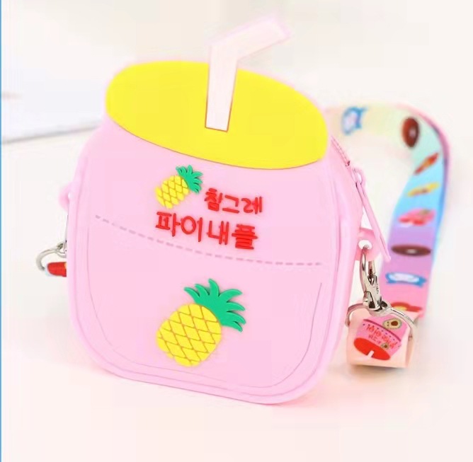 INS Popular Korean Style Silicone Cartoon Cute Yakult Summer Wear and Play Fashion Kindergarten Gifts Messenger Bag