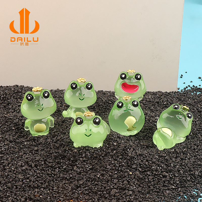 luminous crown frog resin accessories decoration ornament creative moss resin crafts desktop small ornaments