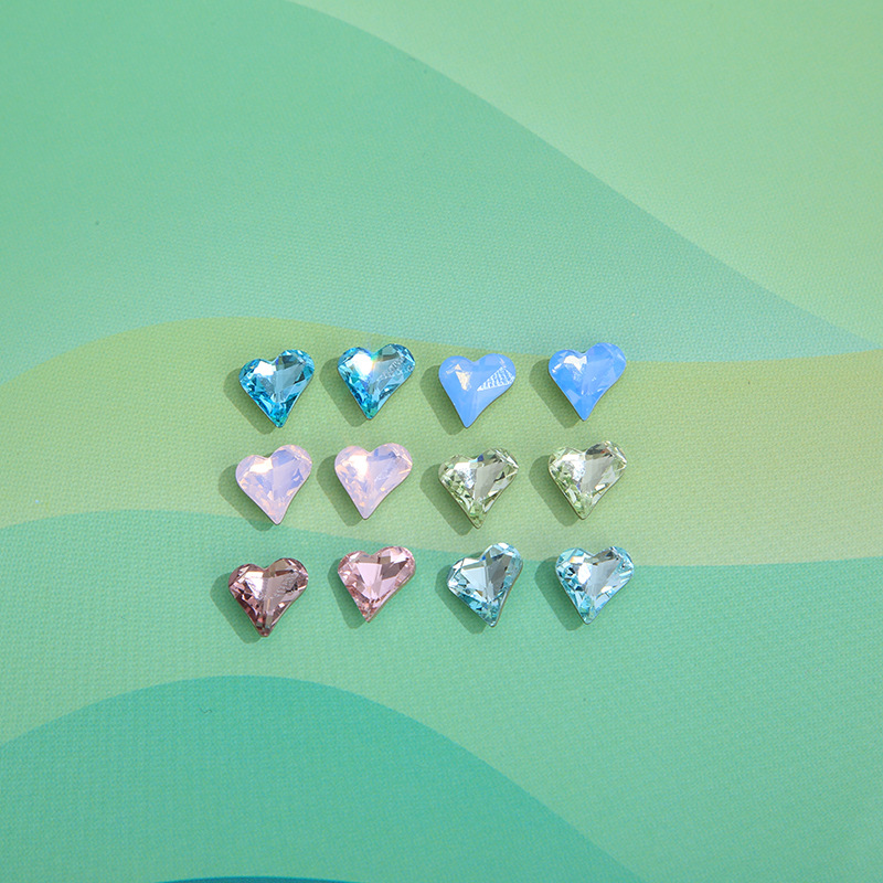 8 * 9mm Crooked Heart K9 Manicure Jewelry Clothing Shoes Bag Pointed Bottom Shaped Glass Ornament Accessories