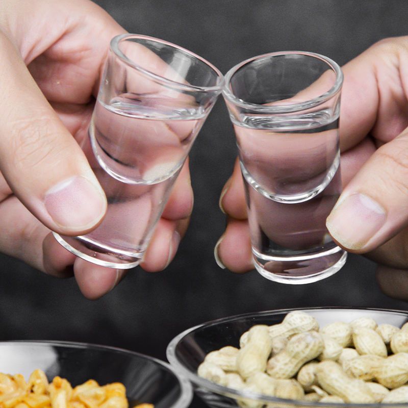 小酒杯白酒分酒器酒杯杯套装组合装玻璃酒杯二两杯酒具一件代发