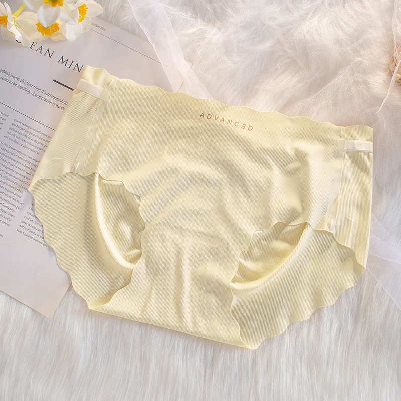 Ice Silk Traceless Girl Student Solid Color Underwear Women's Summer Thin Breathable Pure Cotton Anti-Crotch Mid-Waist Briefs