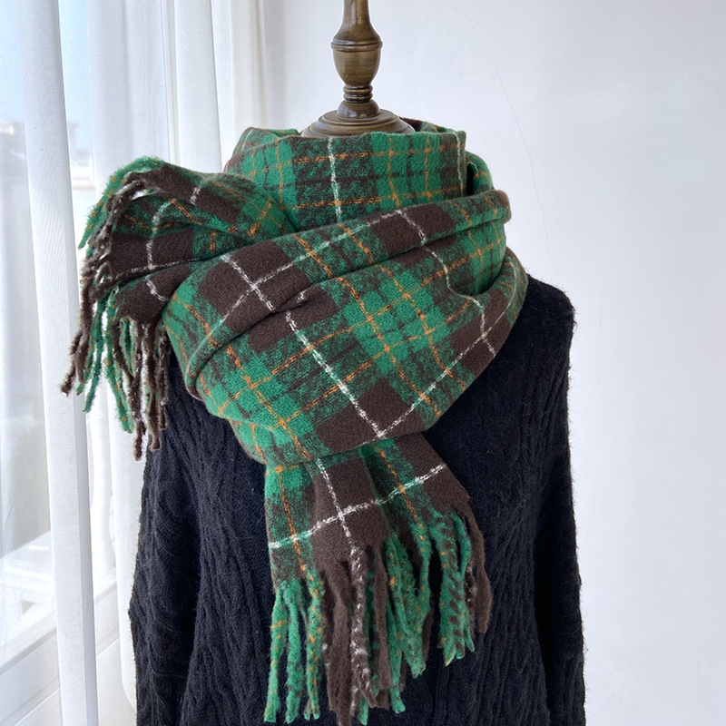 Autumn and Winter Scarf for Women 2023 New Korean Style Mid-Length Tassel Plaid Shawl for Students Retro Thick Warm Scarf
