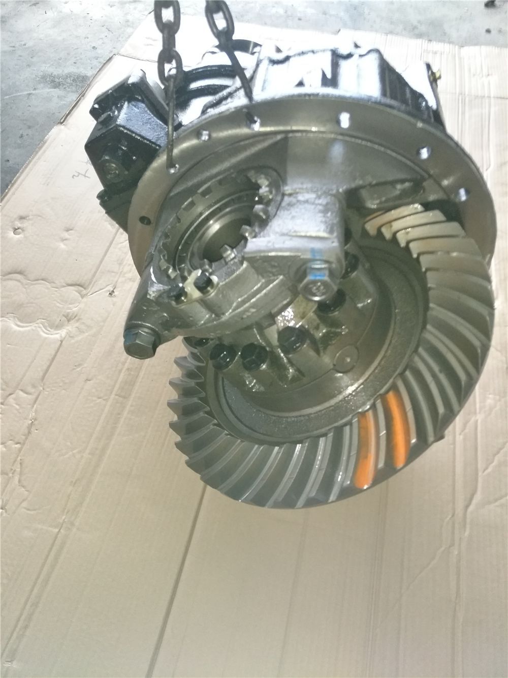 供应批发eq153中桥差速器63734t端面齿凸缘主减速器总成东风