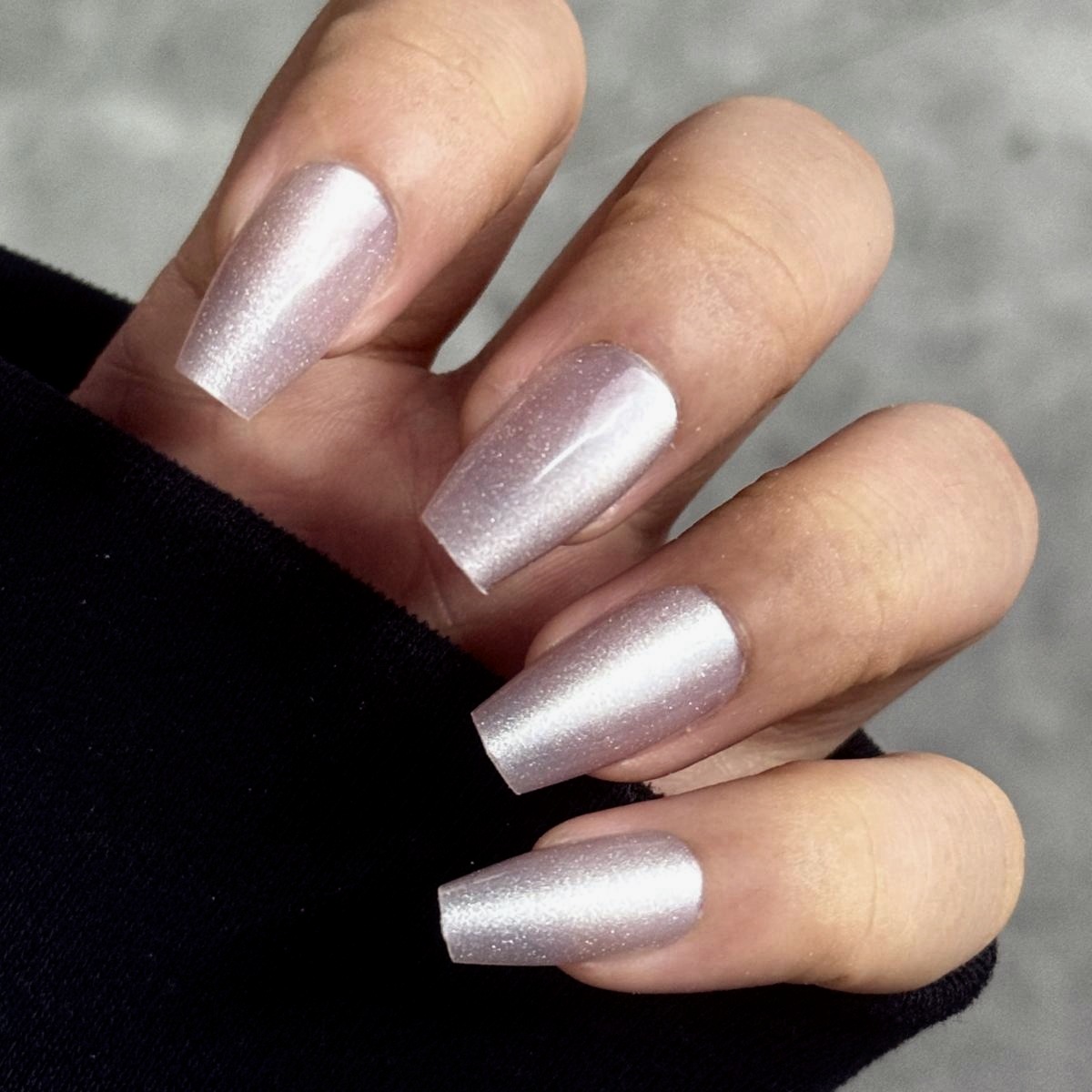 猫眼美甲银白色短款芭蕾形义乌美甲穿戴甲闪亮24片装假指甲甲片贴