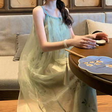 XingYu丨绿蝶花吊带连衣裙夏季2024新款长绿色jue美碎花新中式女