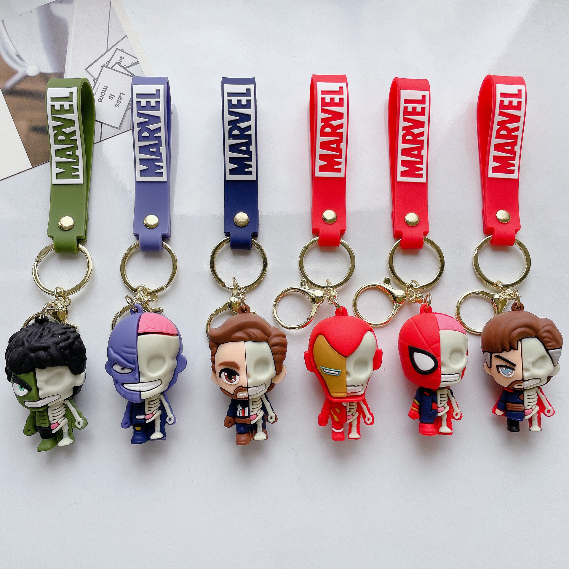 Cartoon Half Anatomy Big Head Marvel Keychain Cute Spider-Man Iron Man Men and Women Handbag Pendant Small Gift
