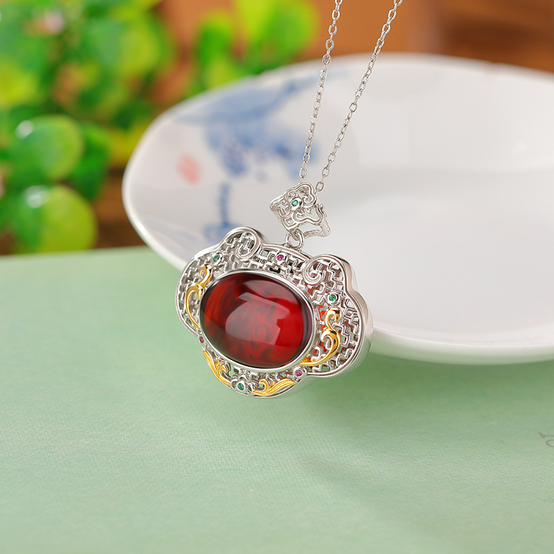 壹鹿银s925纯银镀金血珀吉祥如意镂空蛋面香囊吊坠国潮民族风挂坠